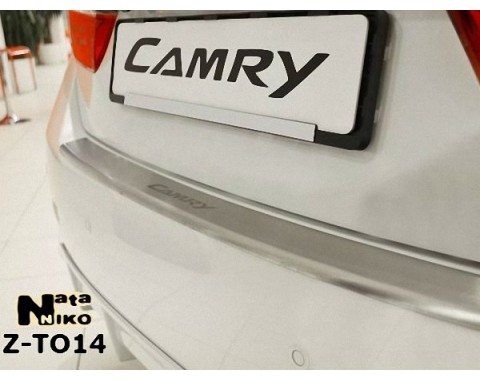 Накладка на бампер с загибом Toyota Camry 50 11- (NataNiko)