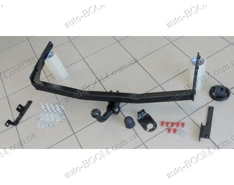 Фаркоп на Nissan Almera Tino 00-06