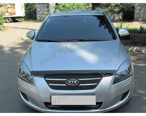 Дефлектор капота на Kia Ceed 06-09 (Sim)