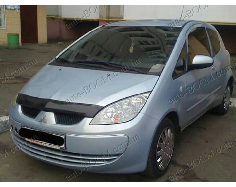 Дефлектор капота на Mitsubishi Colt 6 03-08 (Sim)