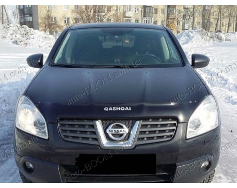 Дефлектор капота на Nissan Qashqai +2 08-10 logo (Sim)