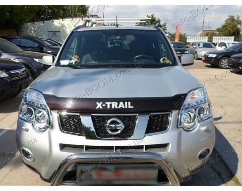 Дефлектор капота на Nissan X-Trail 2 07-14 logo (Sim)