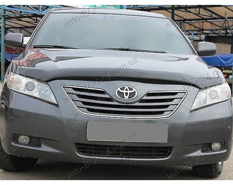 Дефлектор капота на Toyota Camry 40 06-11 (Sim)