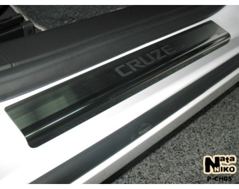 Накладки на пороги Chevrolet Cruze хетчбек 11-(NataNiko Premium)