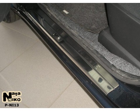 Накладки на пороги Nissan Note 05-12(NataNiko Premium)