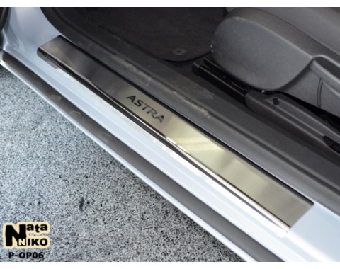 Накладки на пороги Opel Astra J GTC 12-(NataNiko Premium)