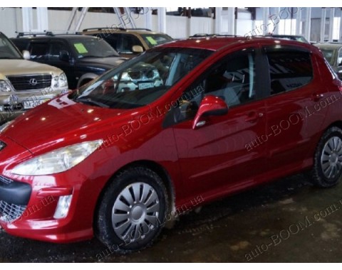 Дефлекторы окон на Peugeot 308 08- (Cobra Tuning)