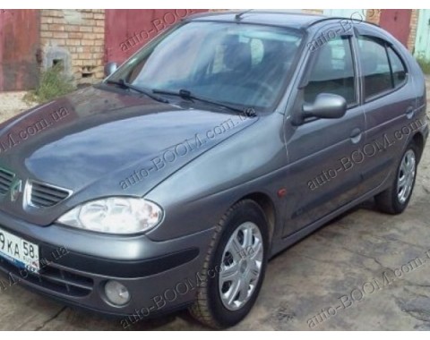 Дефлекторы окон на Renault Megane 95-02 хэтчбек 5дверей (Cobra Tuning)